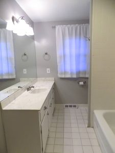 Full Bathroom